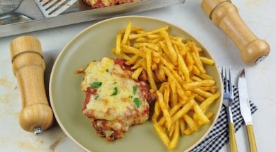 Bife à parmegiana fácil e rápido
