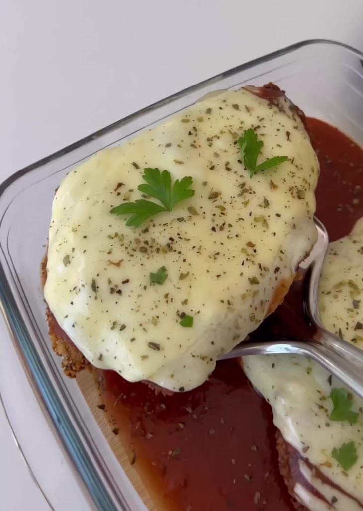 Bife à parmegiana na airfryer