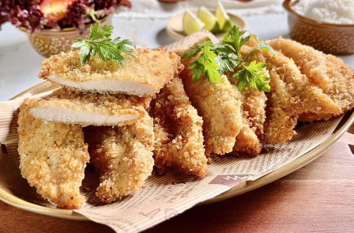 Bife de frango à milanesa