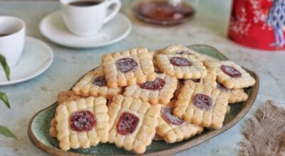 Biscoitinho amanteigado com goiabada