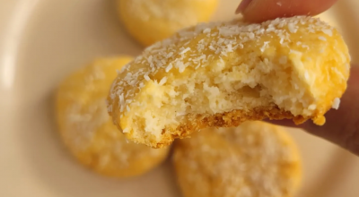 Biscoitinho de coco proteico