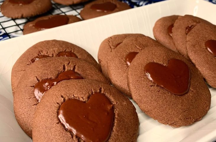 Biscoitinhos amanteigados de cacau