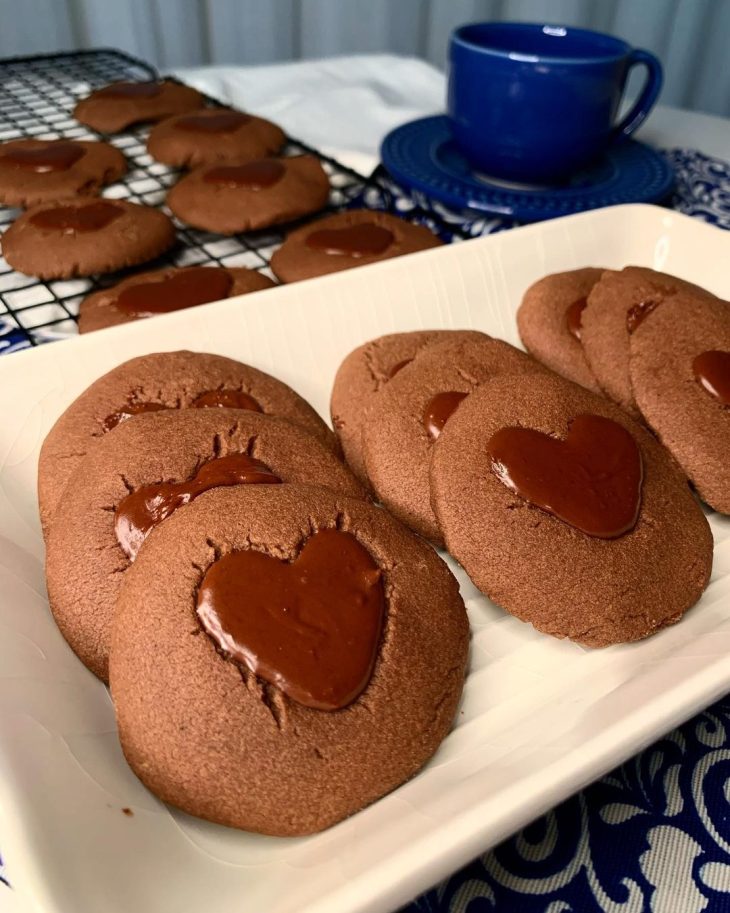 Biscoitinhos amanteigados de cacau