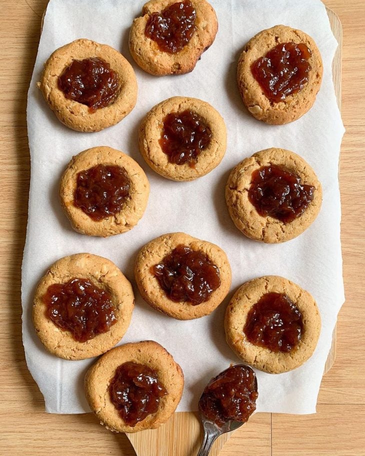 Biscoito de amendoim com geleia