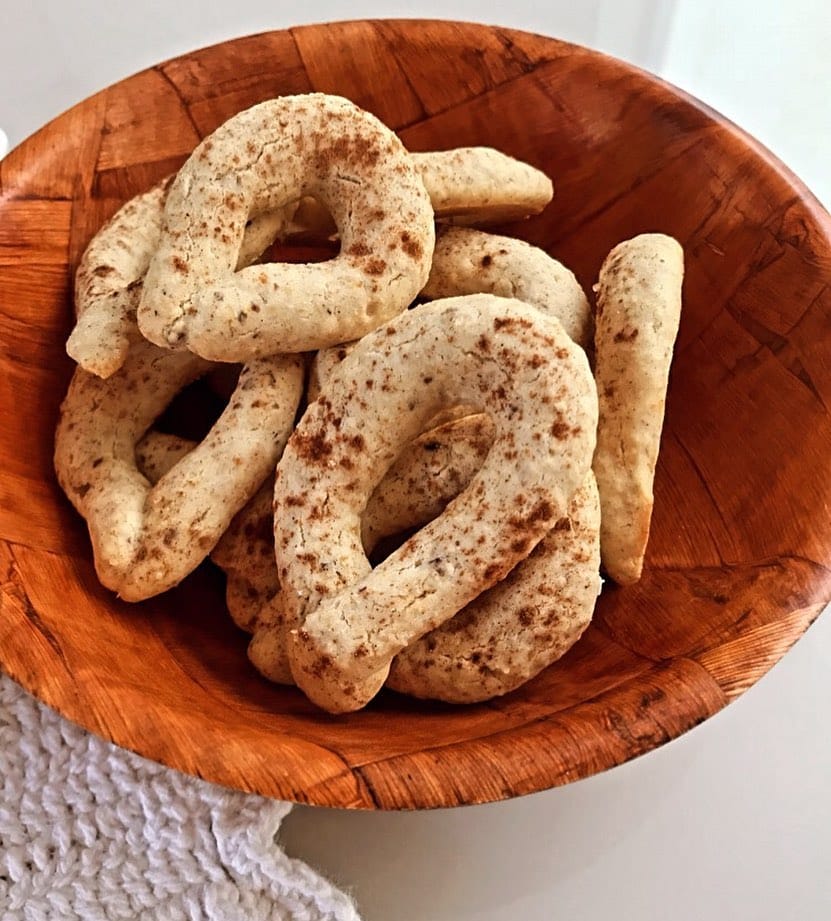 Biscoito de canela sem glúten e sem lactose
