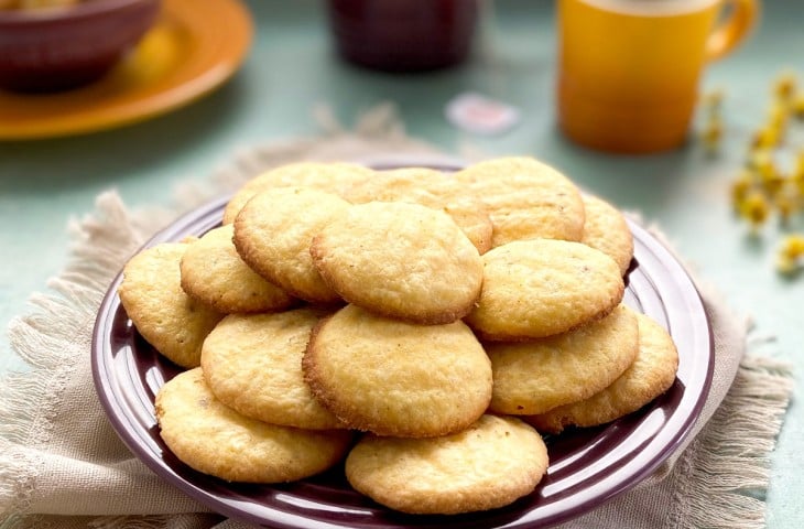 Biscoito de fubá com erva-doce fácil