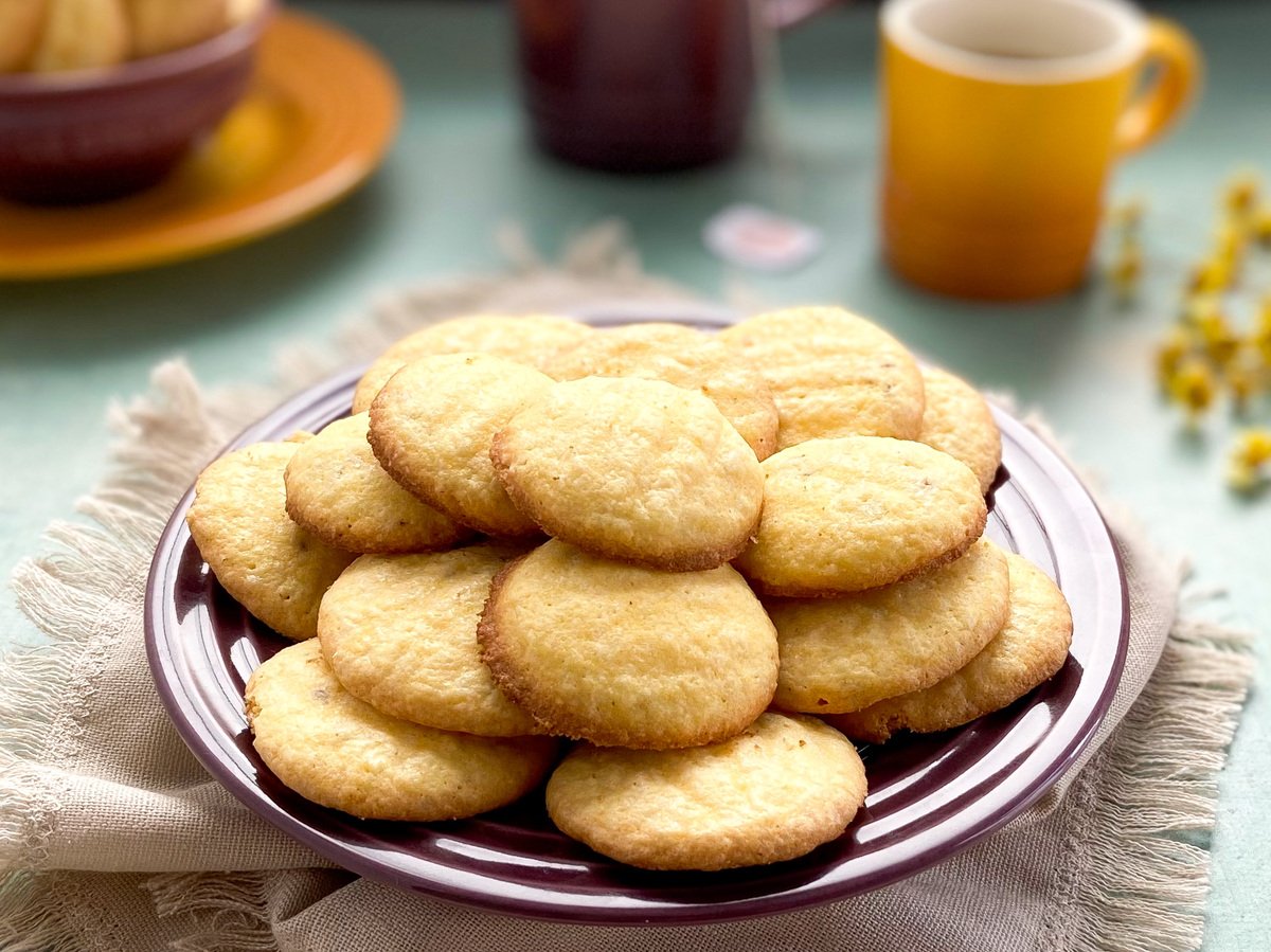 Biscoito de fubá com erva-doce fácil