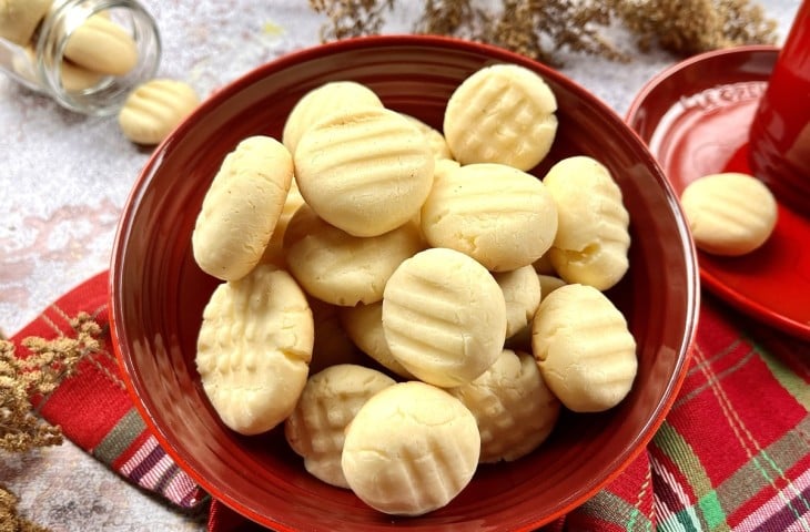 Biscoito de maizena com leite em pó