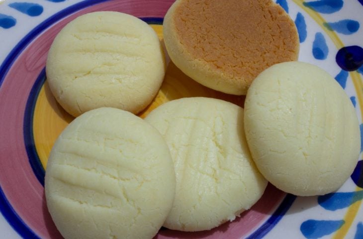 Biscoito de maizena na panela de arroz