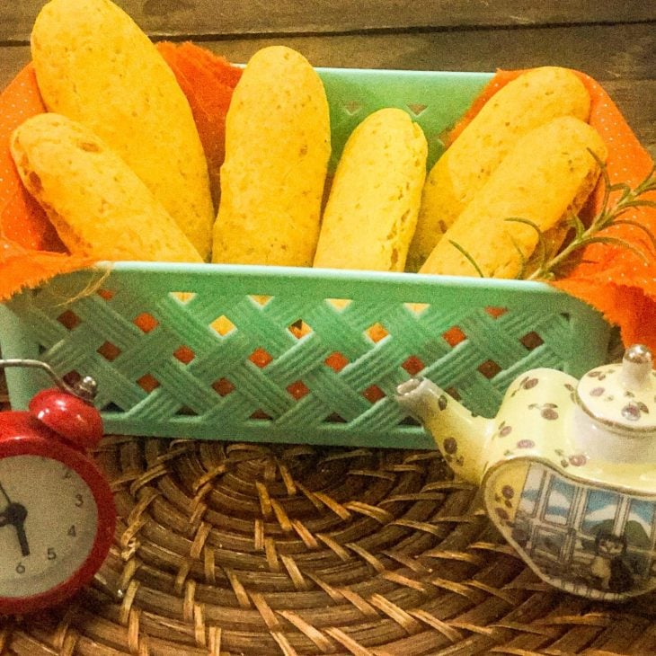 Biscoito de polvilho com cenoura