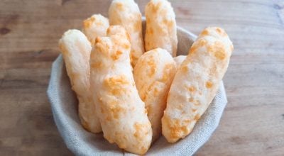 Biscoito de queijo assado