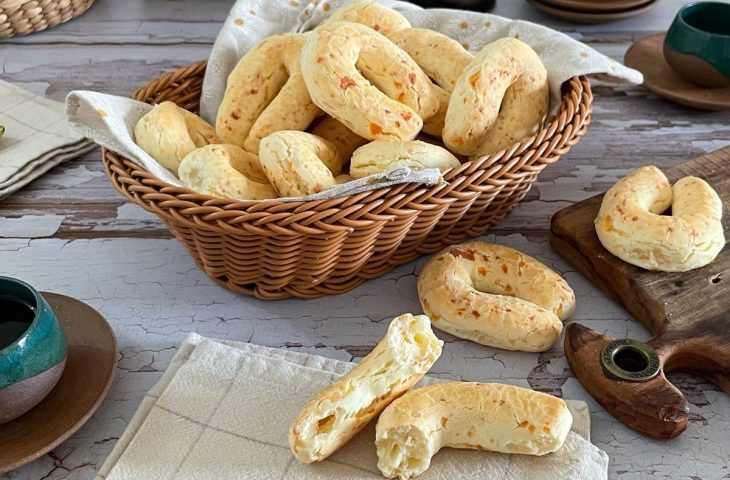 Biscoito de queijo mineiro