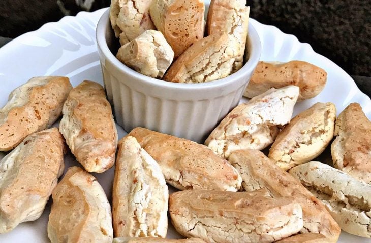 Biscoito fit de polvilho com queijo