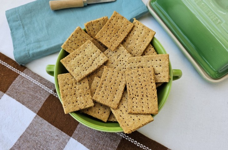 Biscoito integral salgado