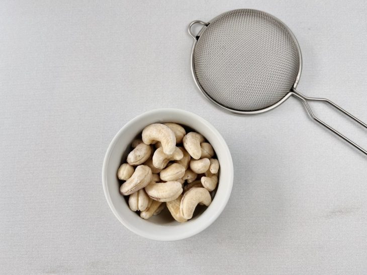 Castanhas-de-caju escorridas.