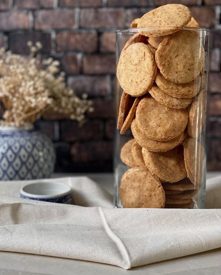 Biscoitos de provolone sem glúten