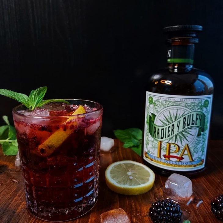 Blackberry lemon gin