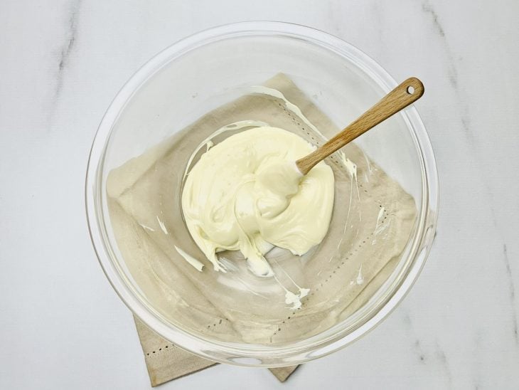 chocolate branco derretido