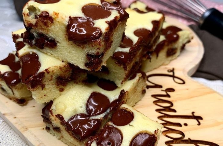 Blondie de leite em pó e chocolate