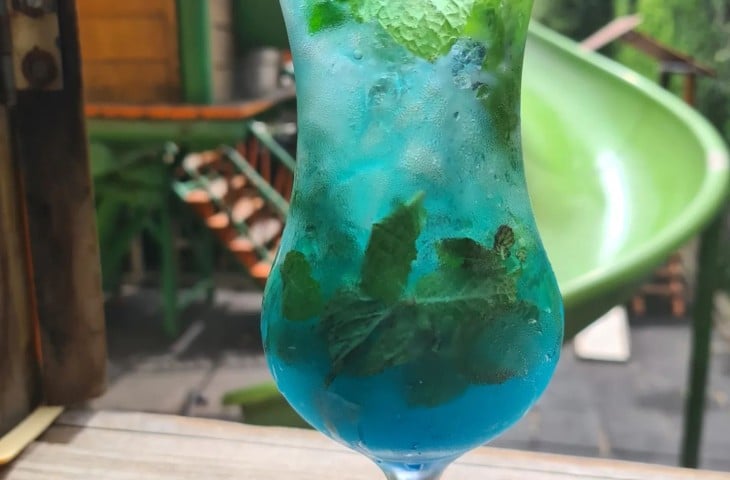 Blue mojito