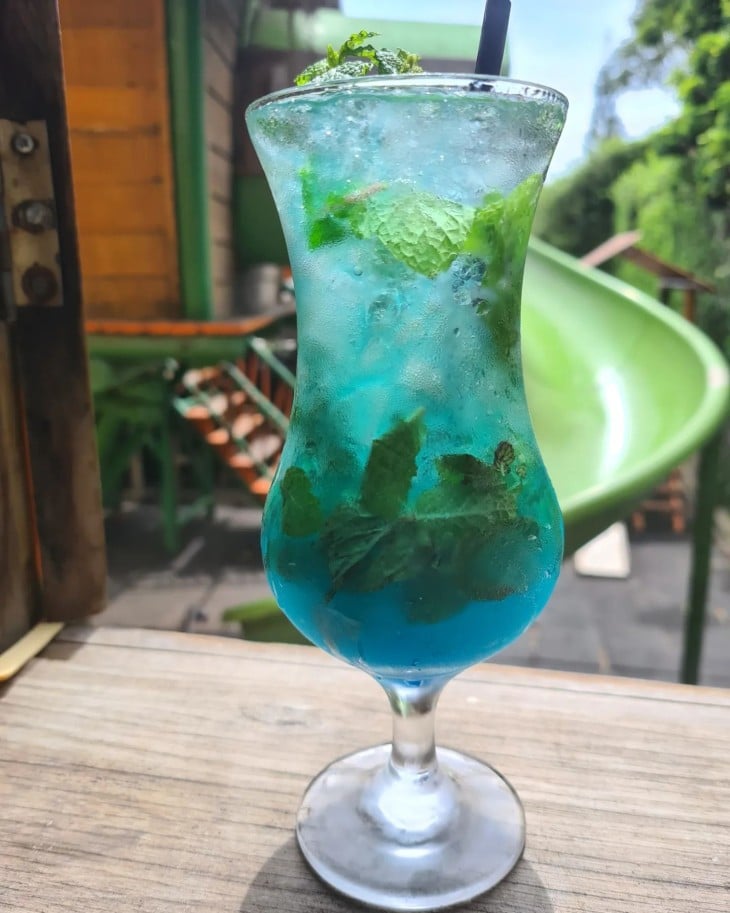 Blue mojito