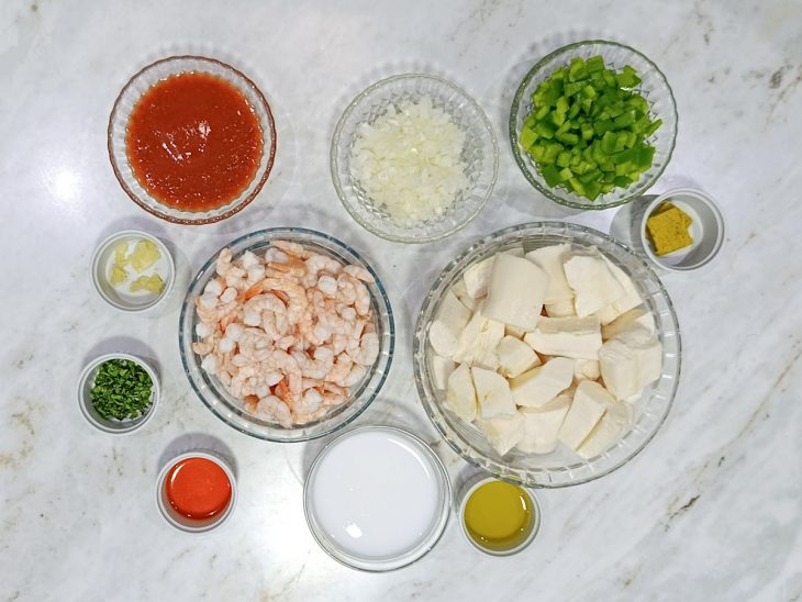 Ingredientes reunidos para o preparo da receita.