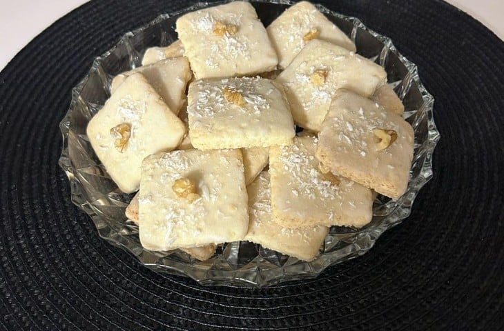 Bolacha de coco e nozes sem gluten