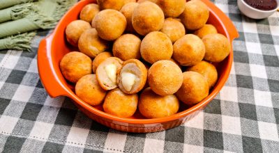 Bolinha de queijo simples