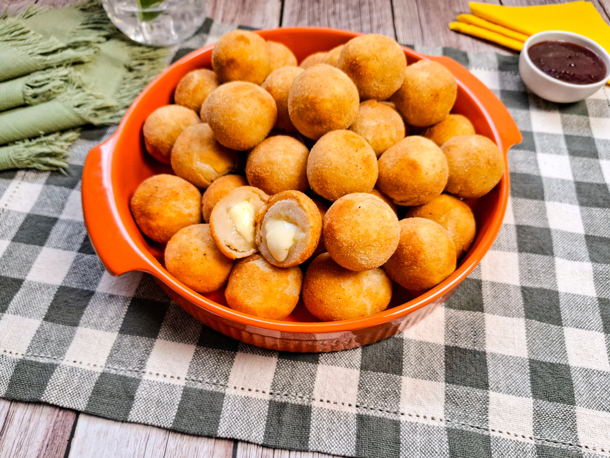 Bolinha de queijo simples