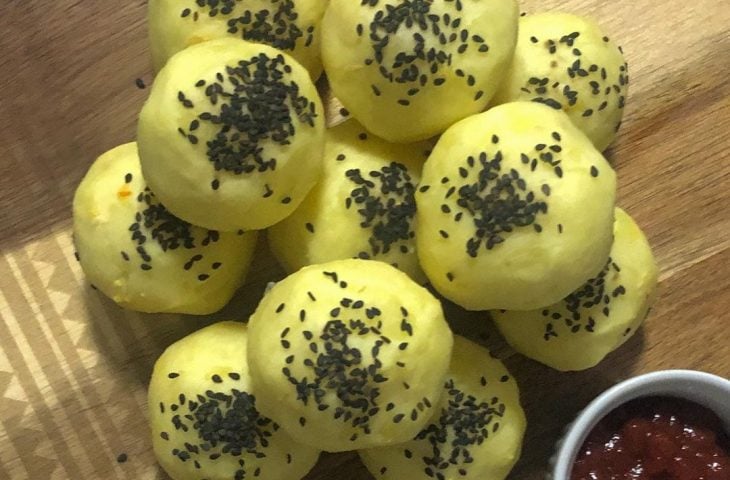 Bolinhas de batatas recheadas com frango