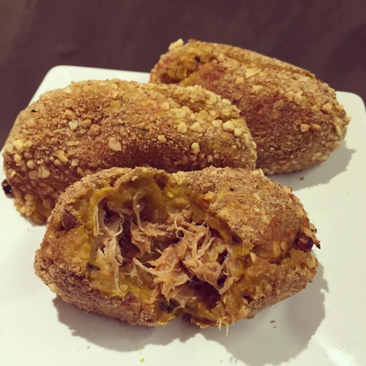 Bolinho de abóbora com pernil