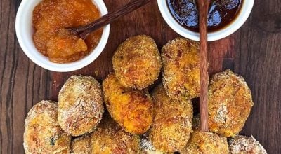 Bolinho de abóbora e carne-seca assado