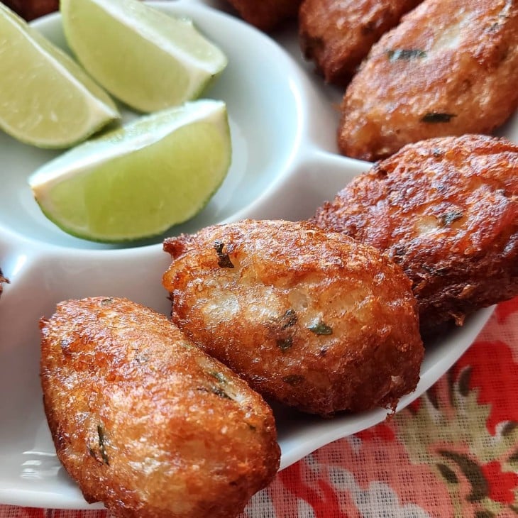 Bolinho de bacalhau frito