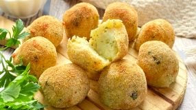 Bolinho de batata com queijo fácil