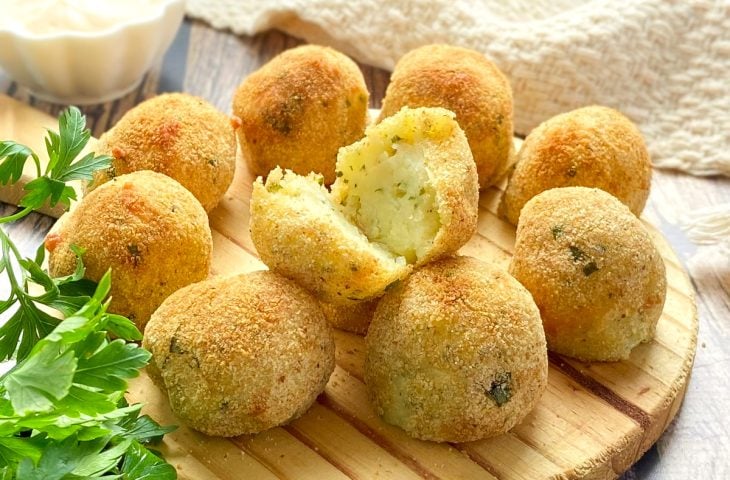 Bolinho de batata com queijo fácil