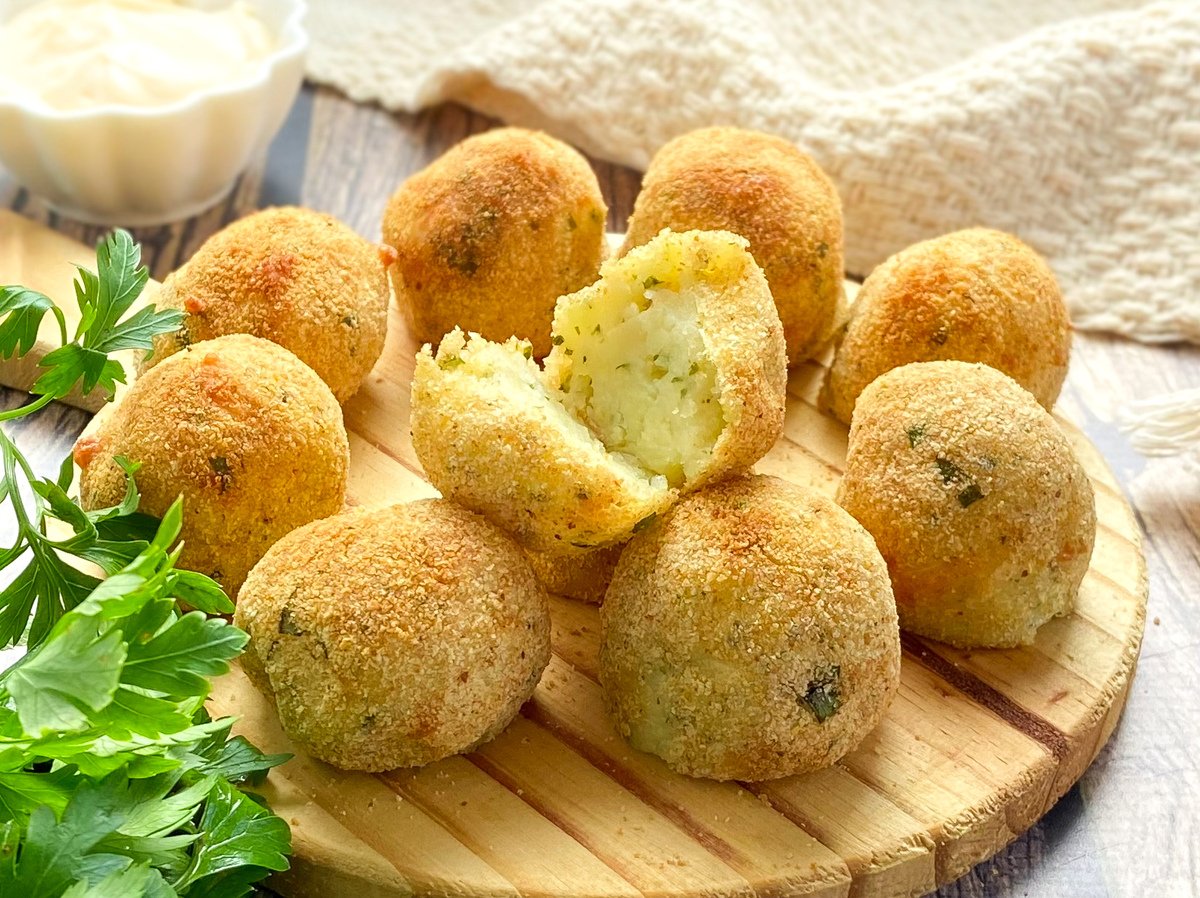 Bolinho de batata com queijo fácil