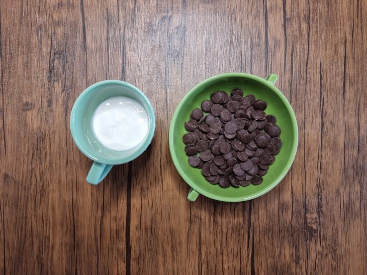 creme de leite e chocolate meio amargo