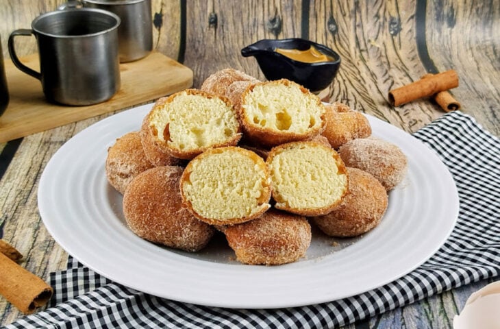 Bolinho de chuva simples e sequinho com 1 ovo