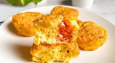 Bolinho de cuscuz assado