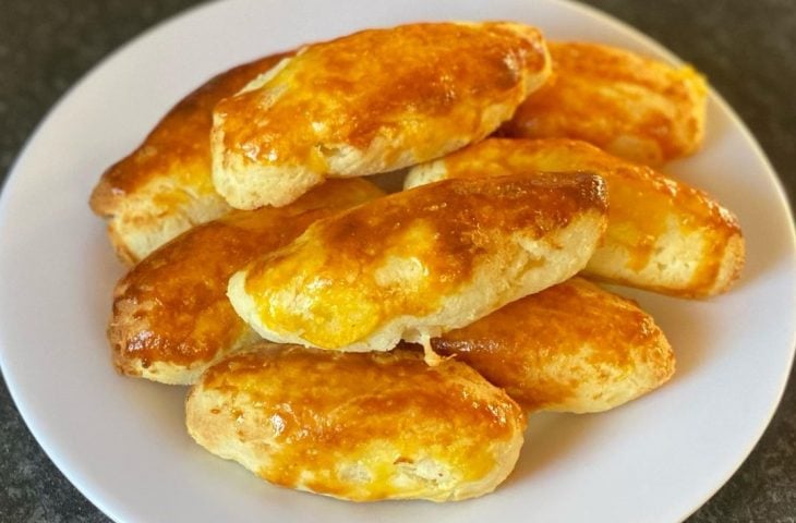 Bolinho de farinha de arroz recheado