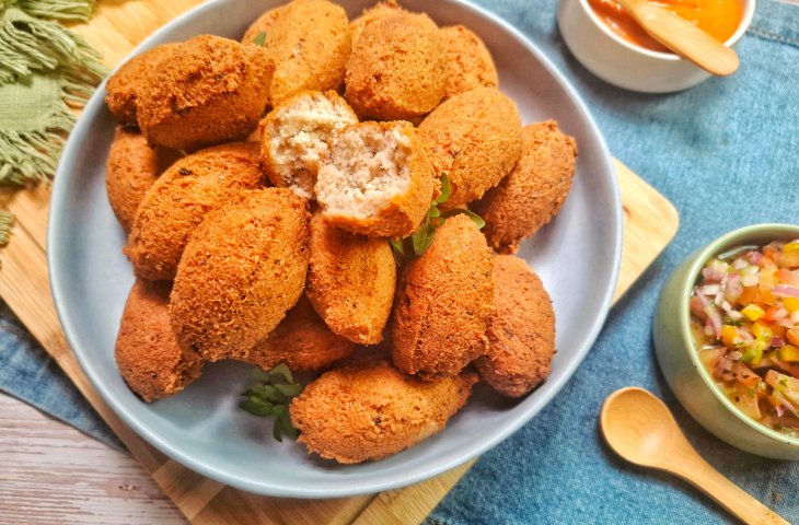 Bolinho de feijão fradinho⁣
