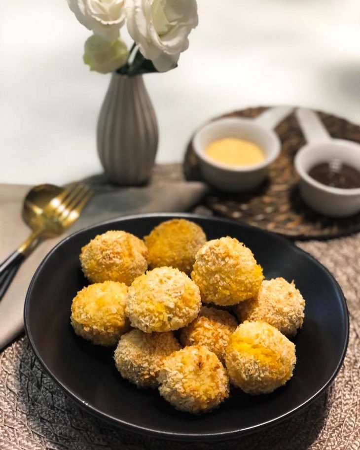 Bolinho de frango cremoso sem massa