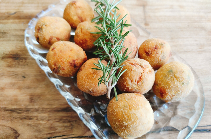 Bolinho de frango rápido