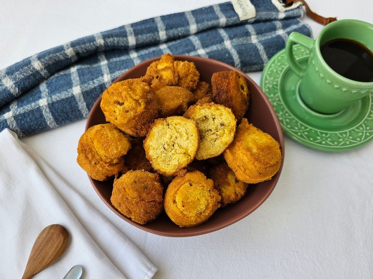 Bolinho de fubá frito