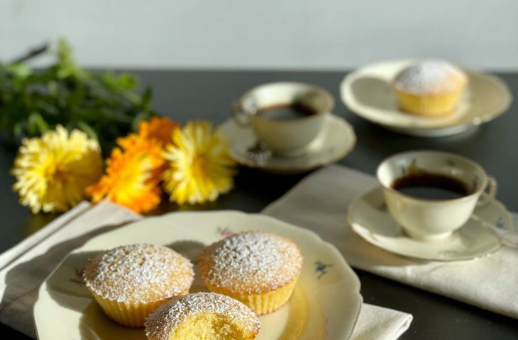 Bolinho de laranja com amêndoas