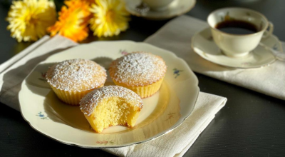 Bolinho de laranja com amêndoas