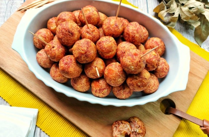 Bolinho de mandioca com carne-seca