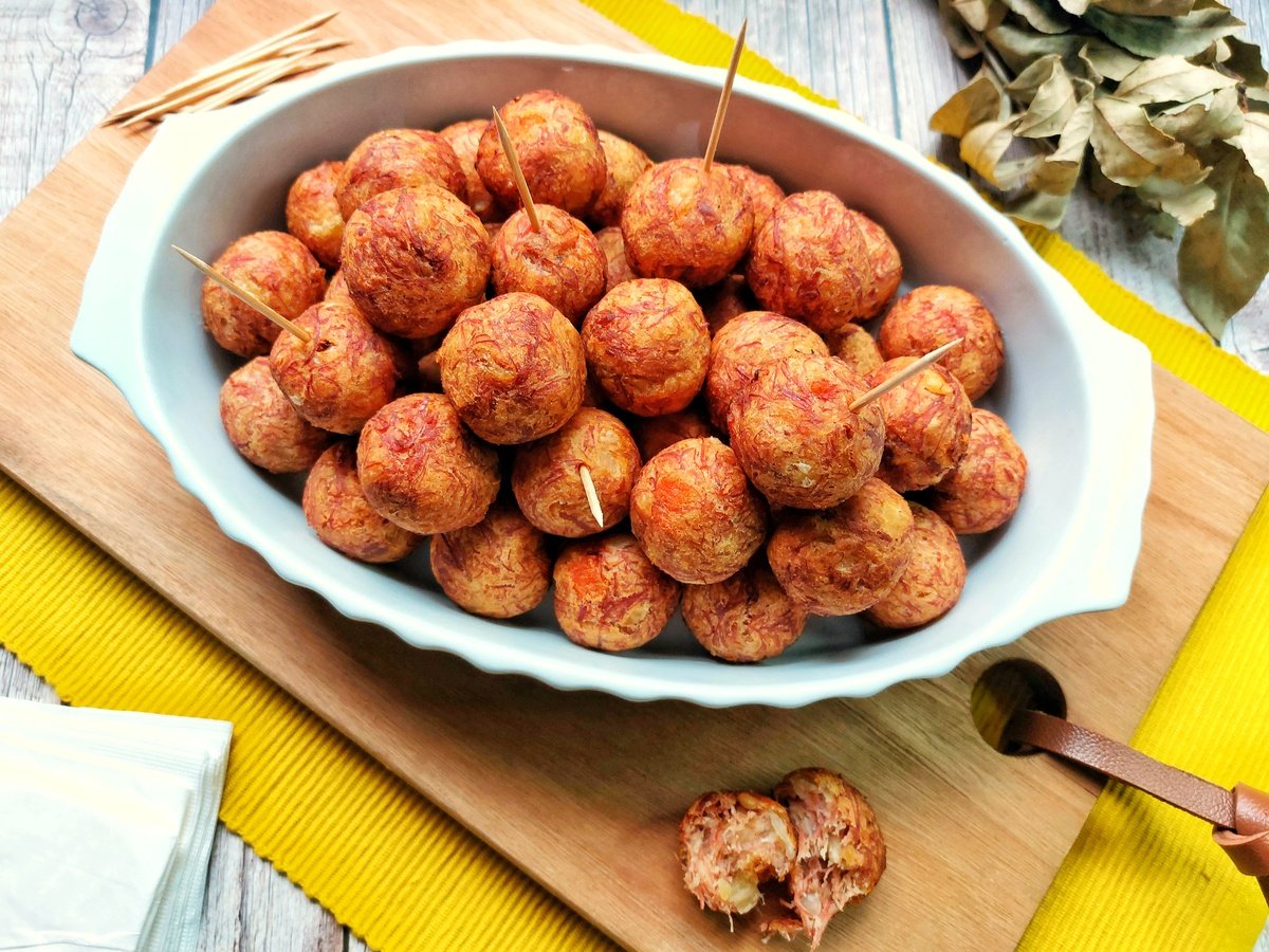 Bolinho de mandioca com carne-seca