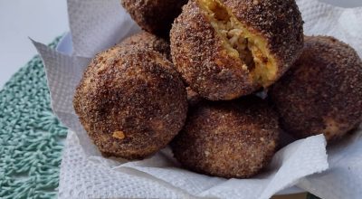 Bolinho de mandioca com frango fit