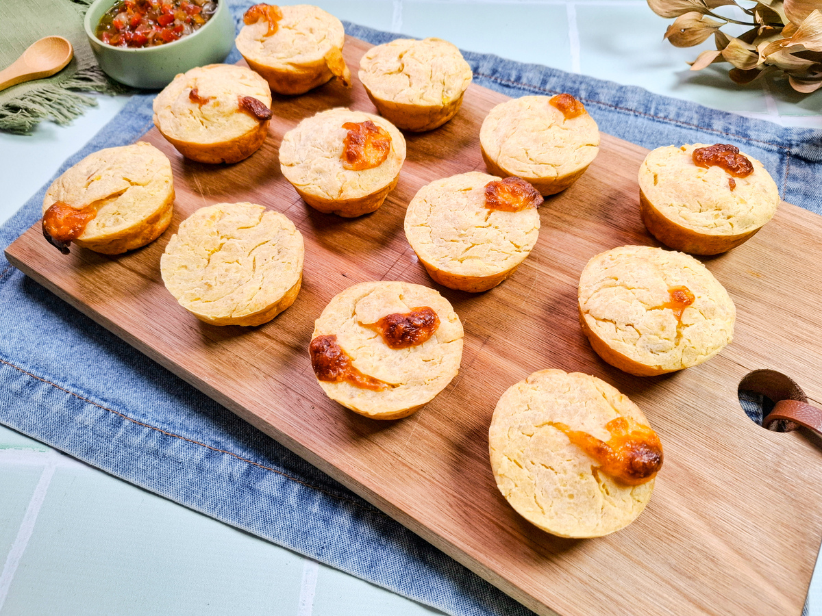 Bolinho de mandioca com queijo